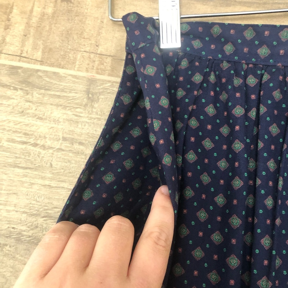 Vintage J Crew Navy Diamond Patterned Midi Skirt Size 10 - Picture 7 of 9